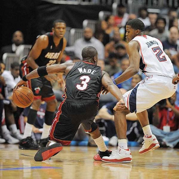 力和反击水 力和反击水