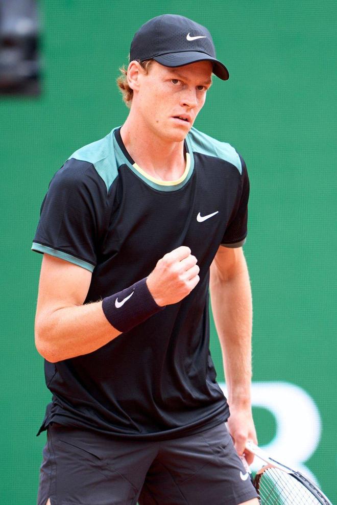 水与泪水交 水与泪水交